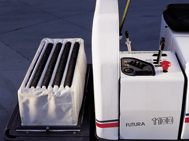 Dulevo 1100 Ride-On Sweeper with High-Efficiency Dust Control