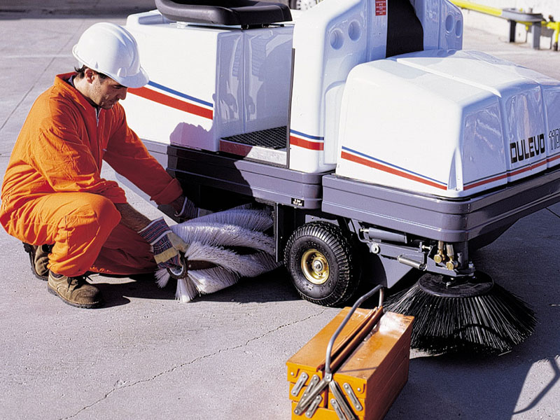 Dulevo 1100 is a heavy-duty ride-on sweeper