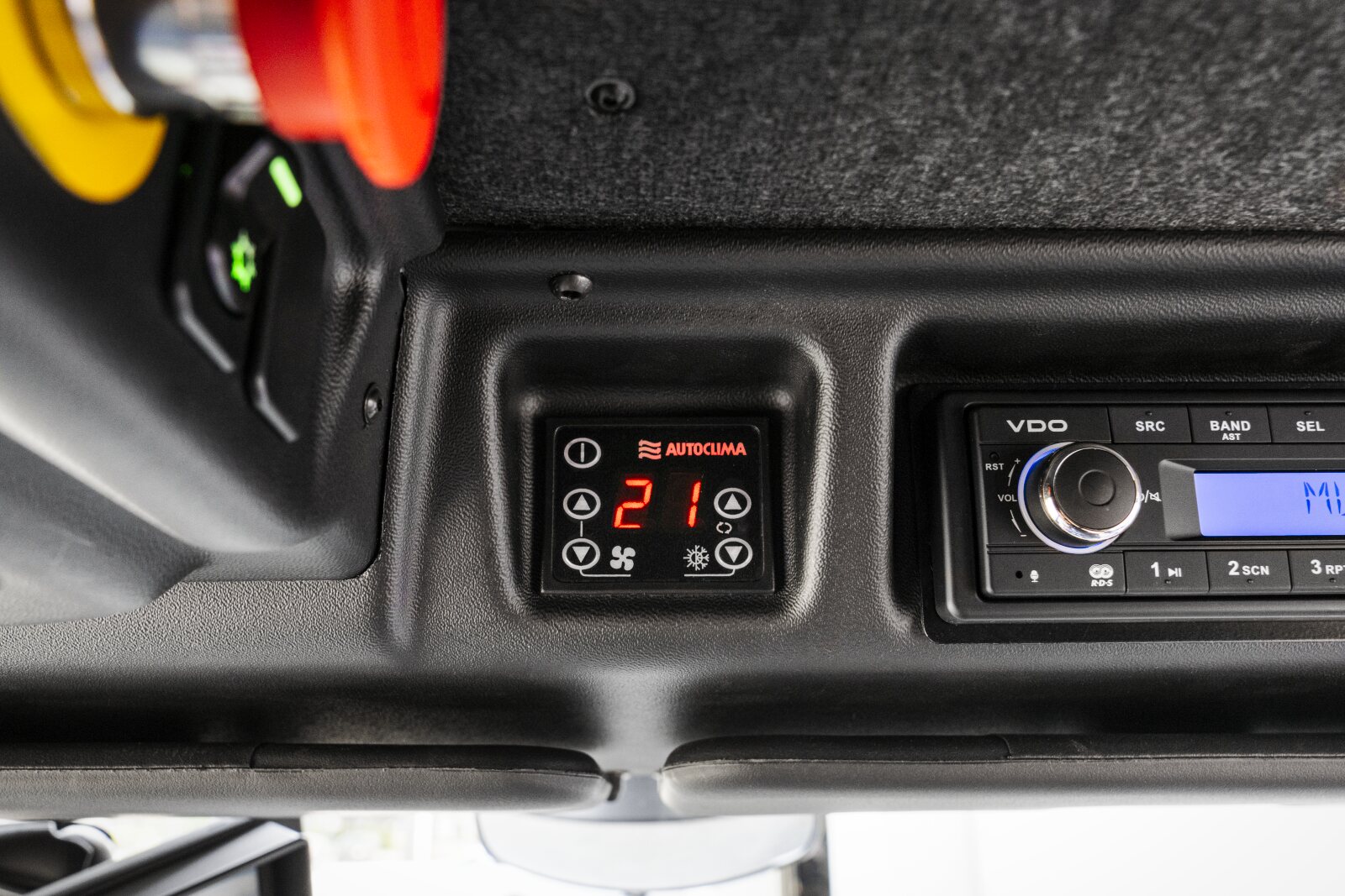 dsc5075 road sweeper