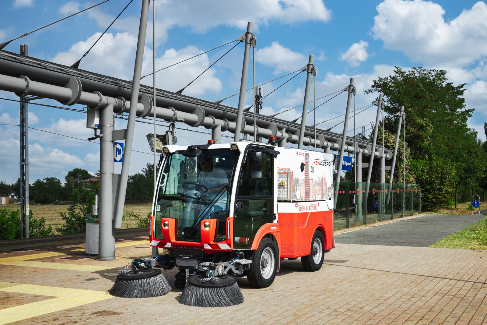 dsc 8960 road cleaning machine