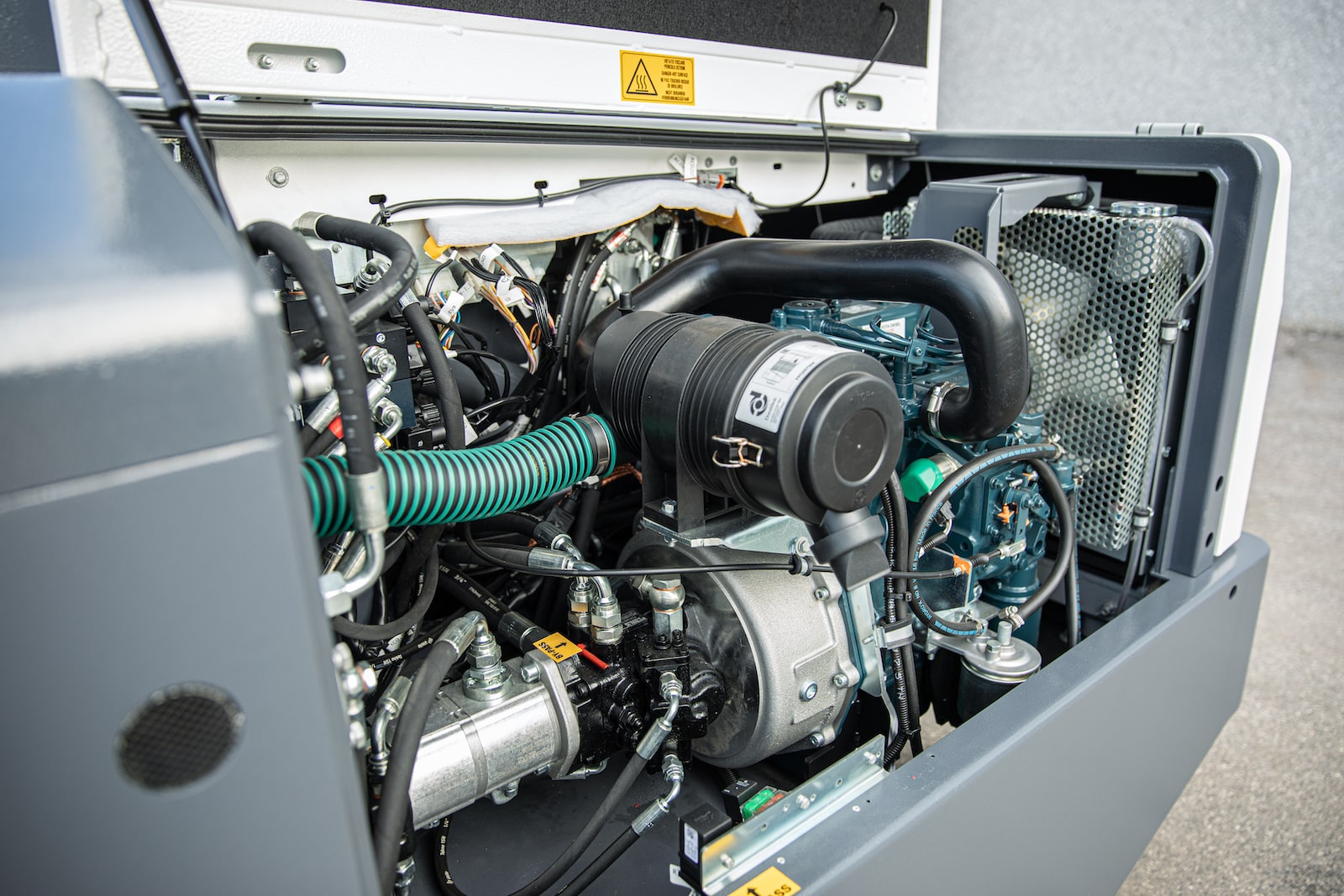 Dulevo 100 Compact Road Sweeper