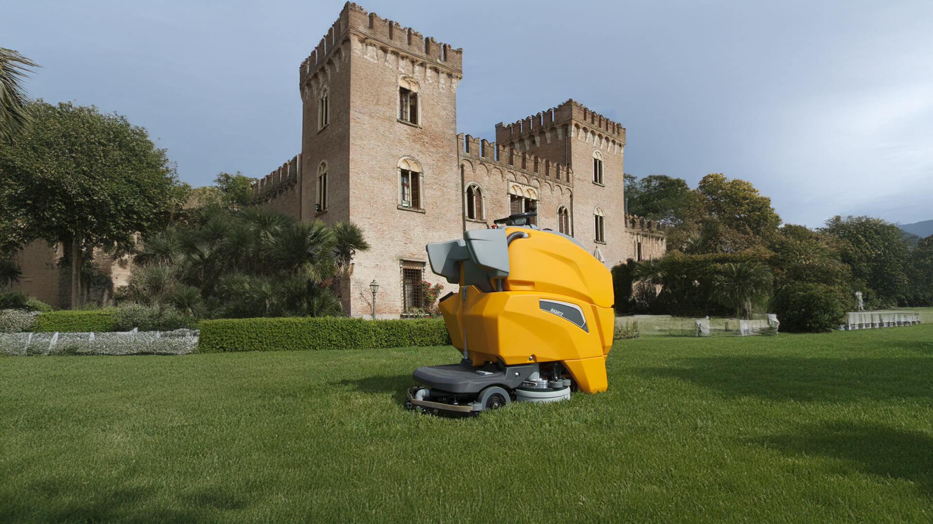 scrubber floor cleaning machine